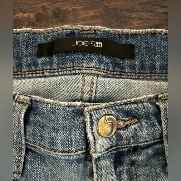 JOE'S JEANS Jean Shorts - Picture 3 of 5
